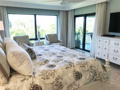 Beach Vacation Condos on Longboat Key BEACHFRONT